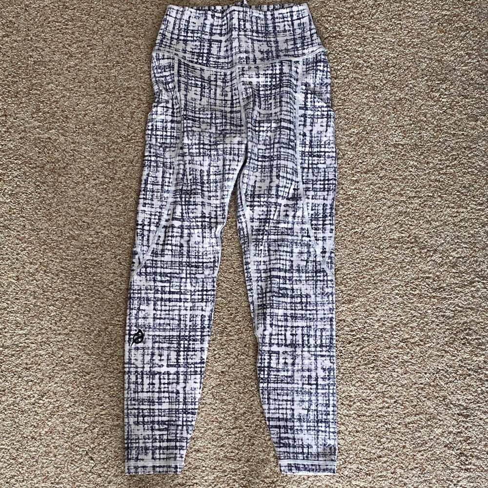 P'tula Monochrome Patterned Leggings